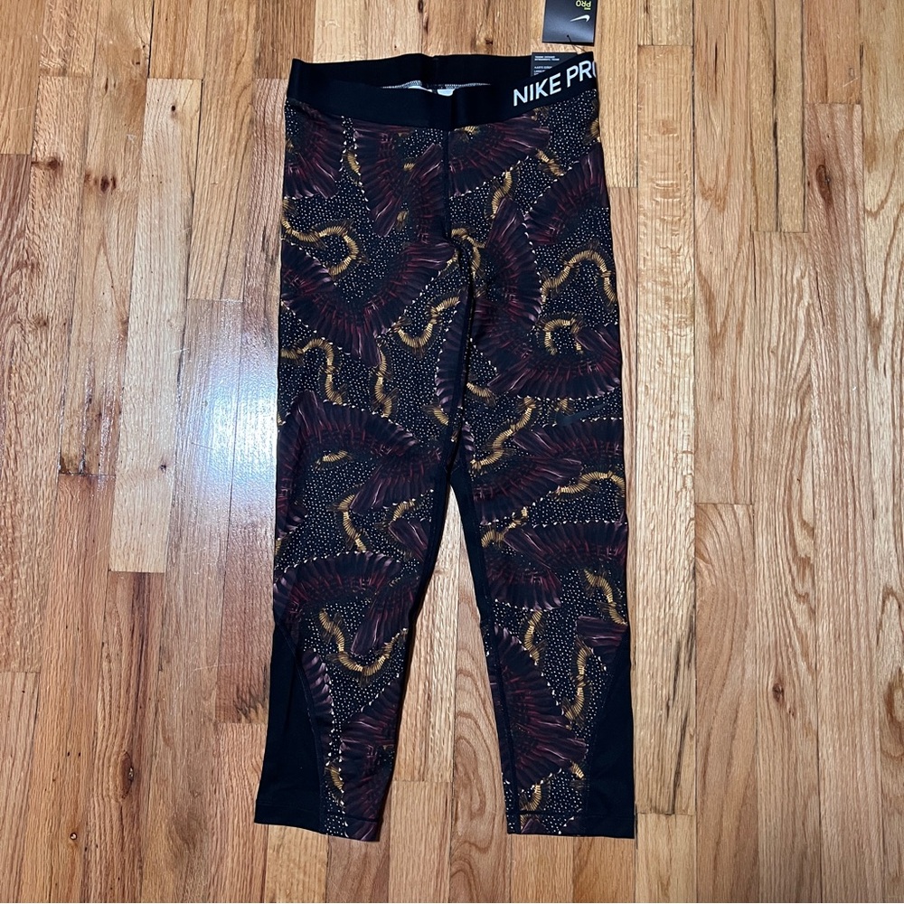 Nike Pro Tight Fit Crop Length Leggings Size M